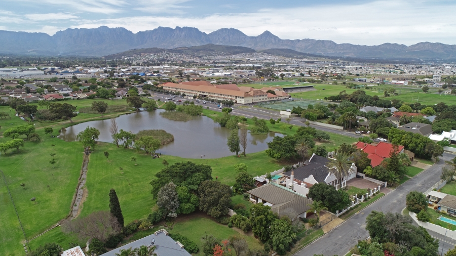 3 Bedroom Property for Sale in The Palms Western Cape